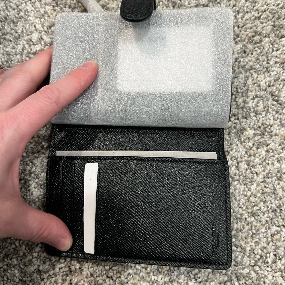 Coach Medium Corner Zip Wallet - Picture 2 of 4